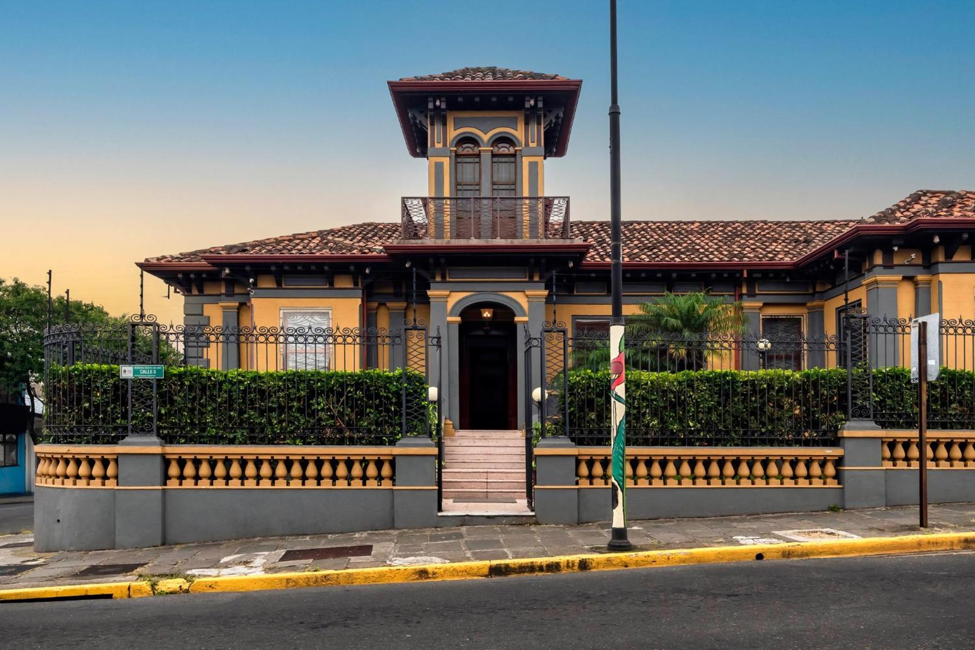Hotel Majestad San José Buitenkant foto